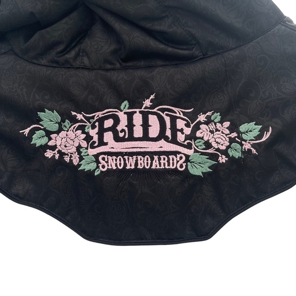 Ride‎ snowboards cell five puffer snow ski jacket warm, ties and secure pockets - Picture 9 of 15